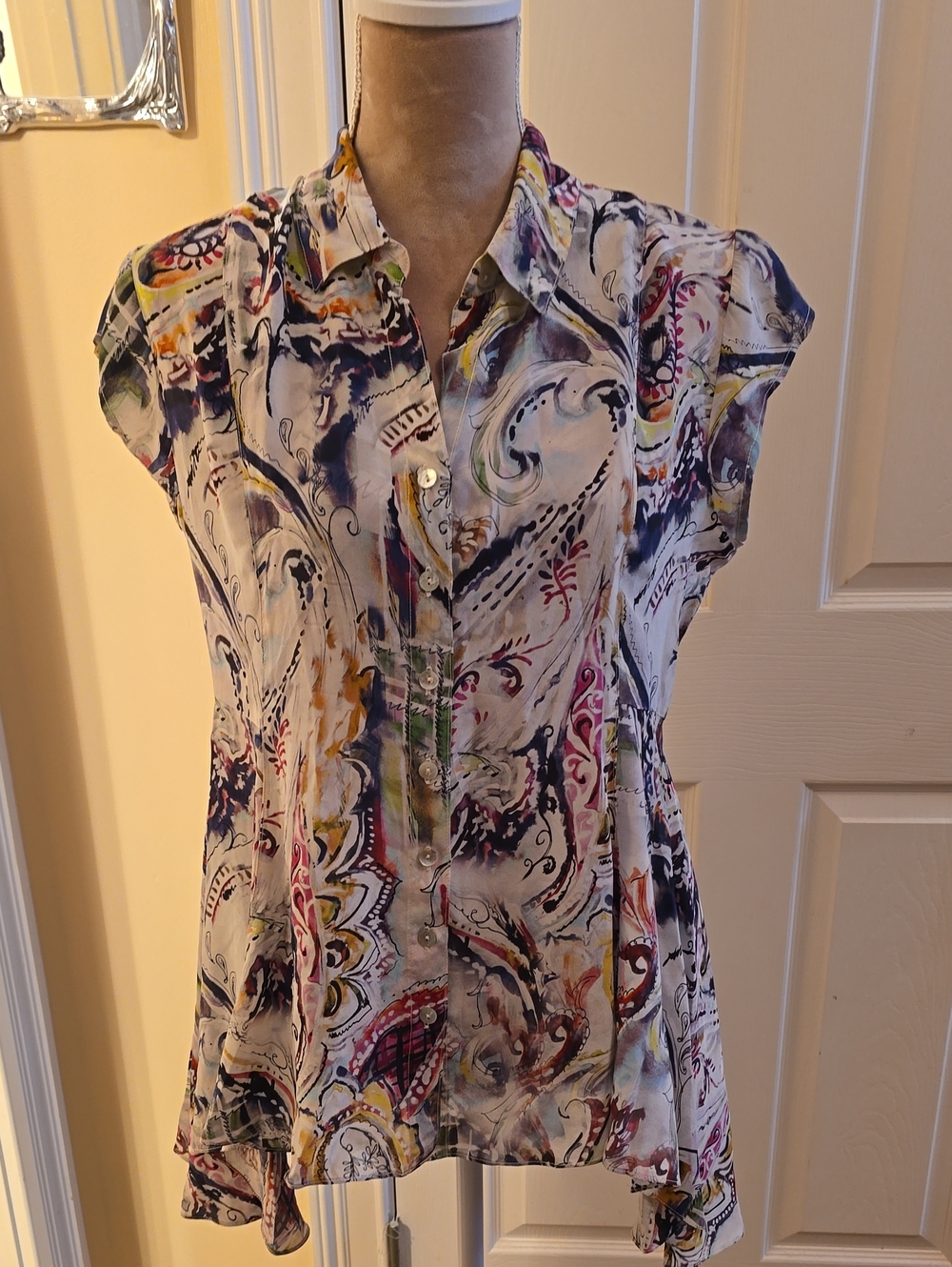 TIANELLO Size Medium Silk Women's Multicolor Printed Sleeve Button-Front Blouse